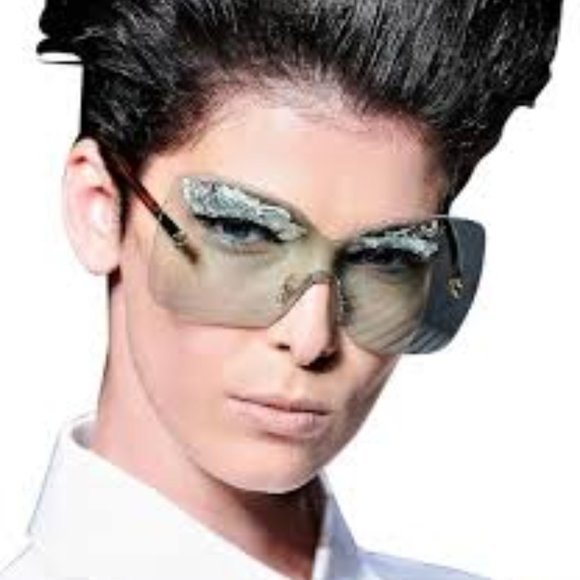 Authentic Fendi Runway FS5273 Shield Sunglasses - Picture 1 of 8